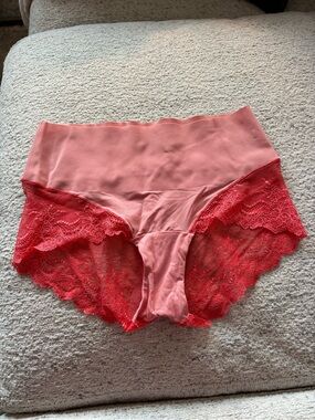 Spanx Undie-Tectable High-Waist Lace Trim Seamless Shaping Briefs Coral Pink Lg